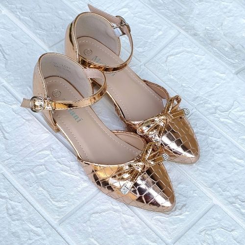 Unique Girls Block Heel Shoe