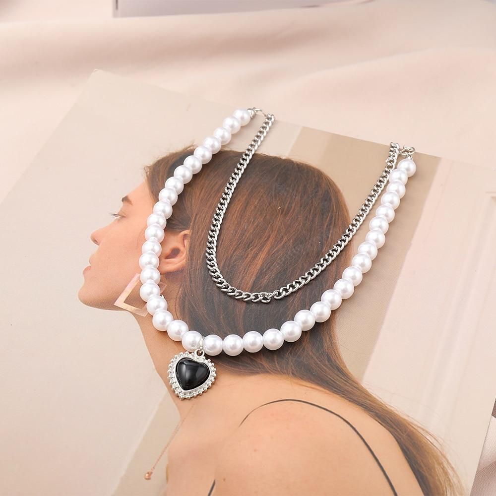 2022 new creative simple temperament women's multi-layer necklace ins style black love double-layer pearl necklace