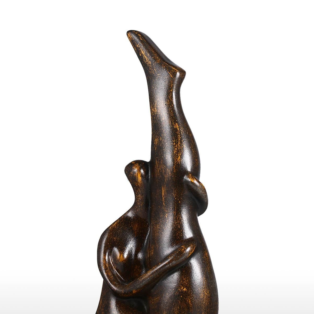 Lift Leg Tomfeel Resin Sculpture Home Decoration  Design Elegant Woman