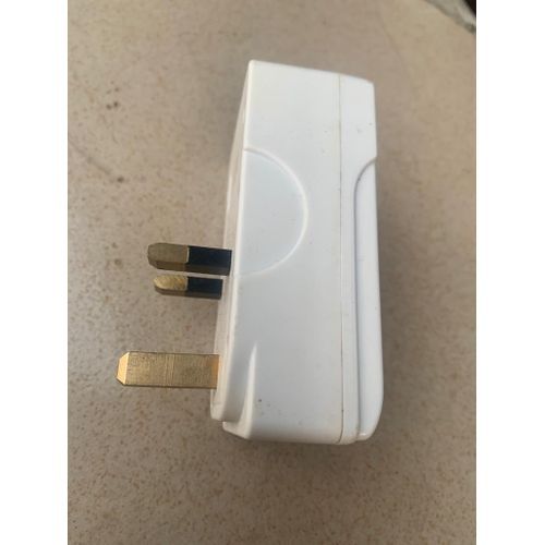Adaptor With 2 USB Port  AC Power Adaptor Plug