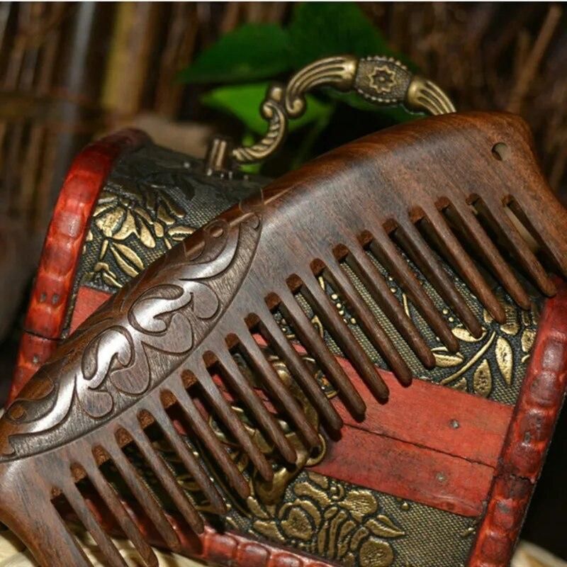 1PC Wooden Comb  Pocket Comb Natural Sandalwood Combs Wooden Teeth Super Wide Without Static Lice Comb Beard Barber