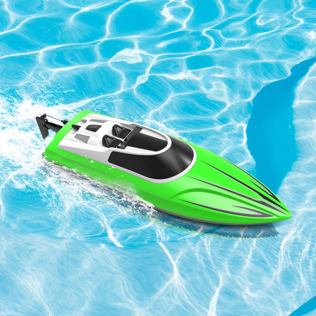 Remote Control Boat 30km/h High Speed 2.4GHz Remote Control