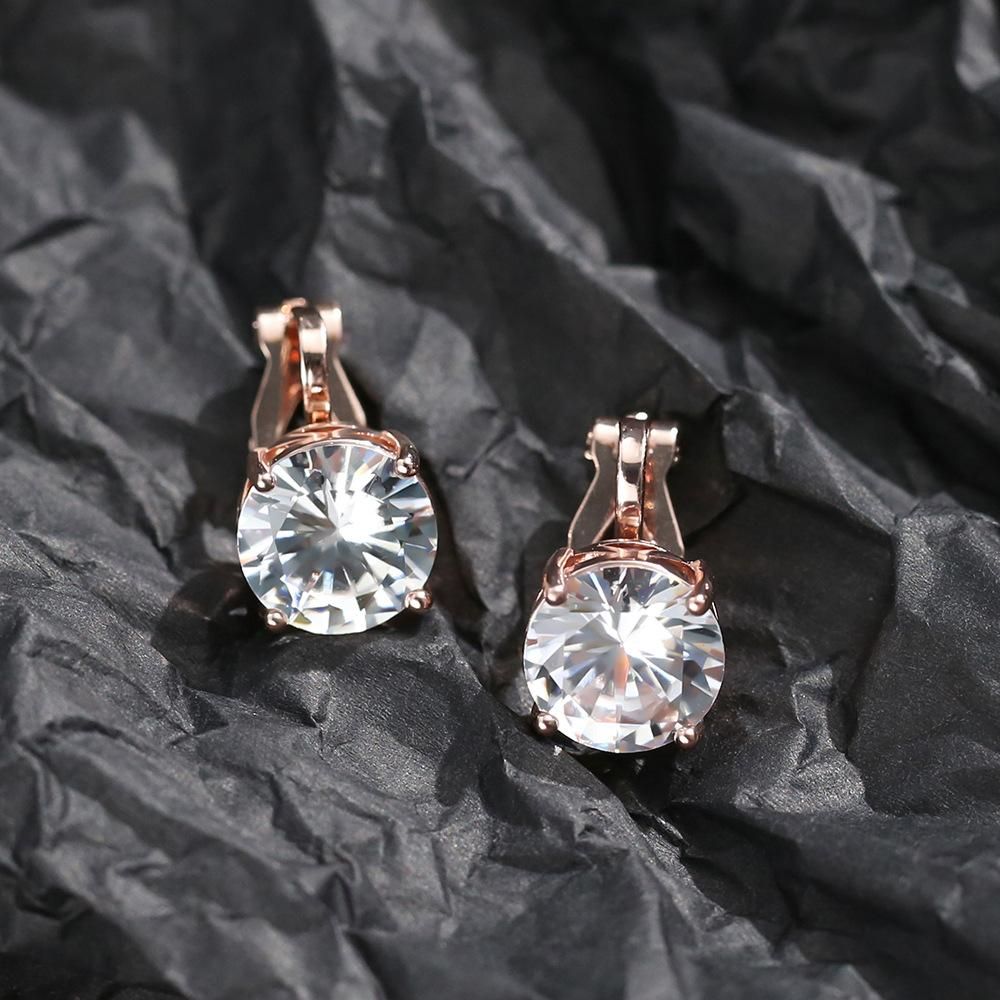Women's Geometric Round Zircon Super Flash Temperament Ear Clip