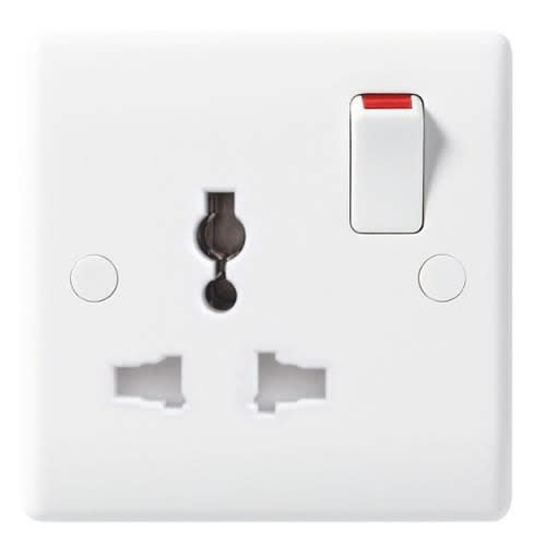 1 Gang Switched Universal Socket
