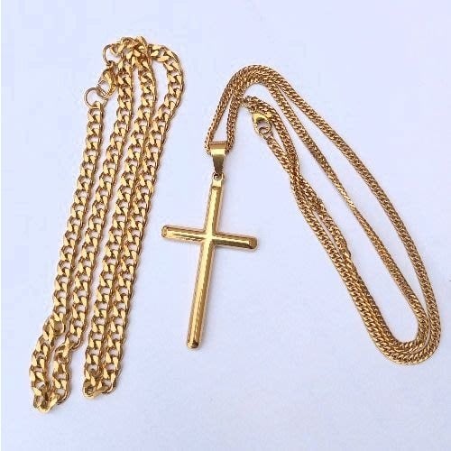 Cuban Link Chain With Cross Pendant Gold.