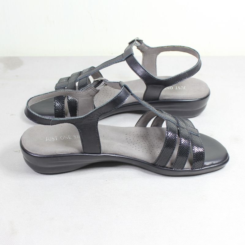 Genuine Leather Shoes Ladies Low Heel Sandals-Black