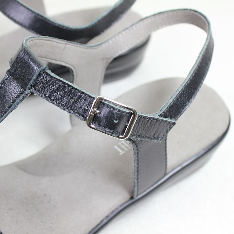 Genuine Leather Shoes Ladies Low Heel Sandals-Black