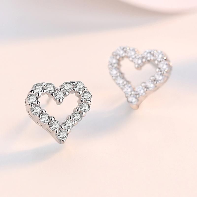 S925 Sterling Silver Earrings for Women with Korean Style Diamond Heart Shaped Zircon Small Fragrance Earrings