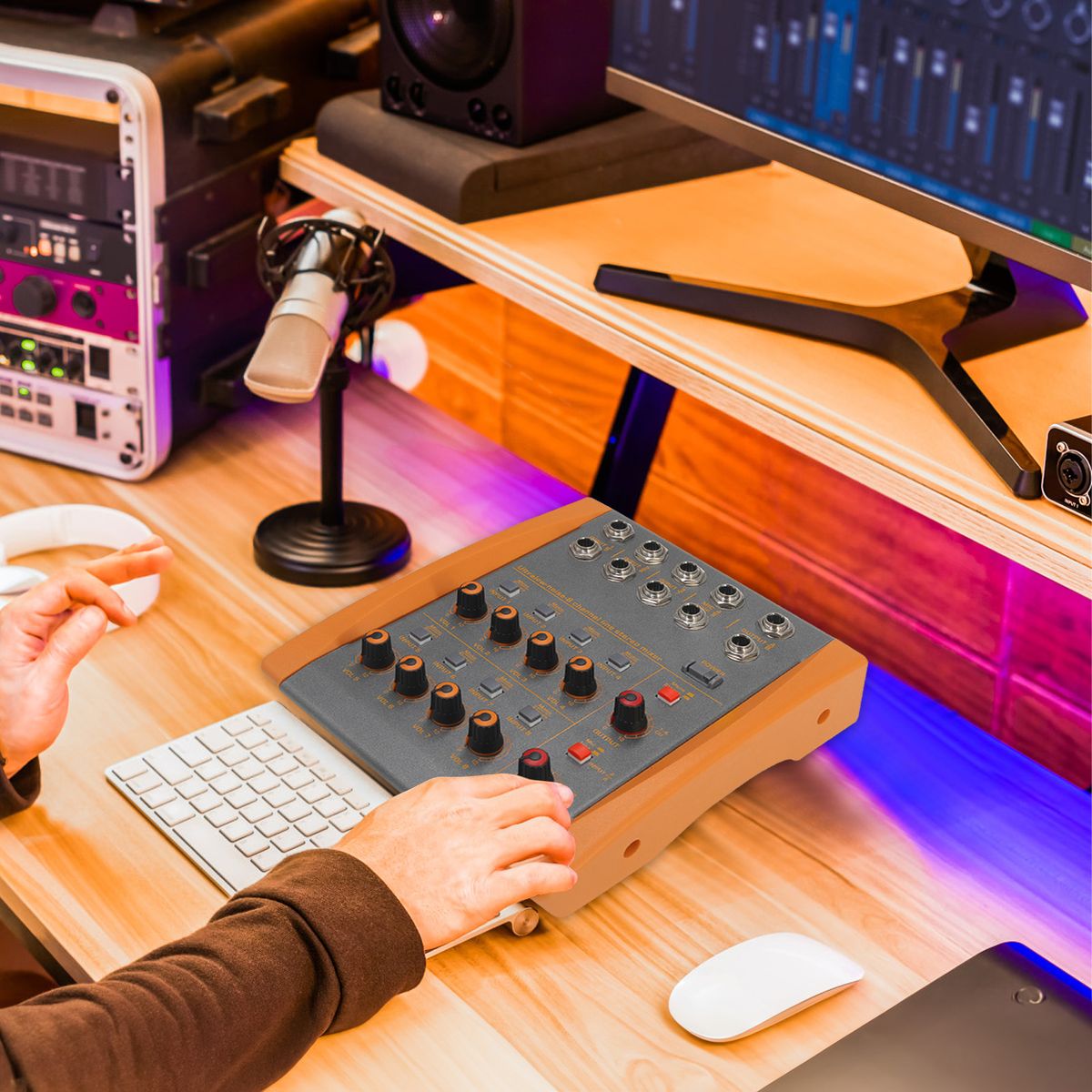8-Channel Mixing Console Ultra Low Noise 8 Channels Line