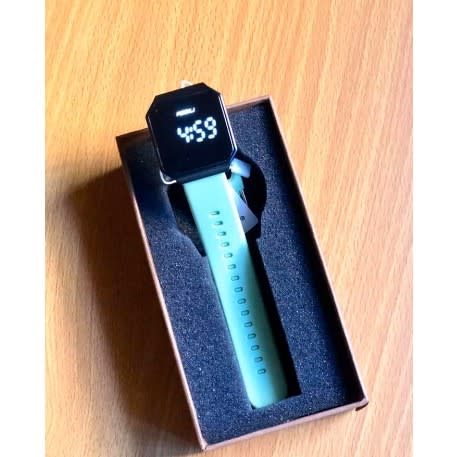 Unisex Rubber Strap Screen Touch Wrist Watch