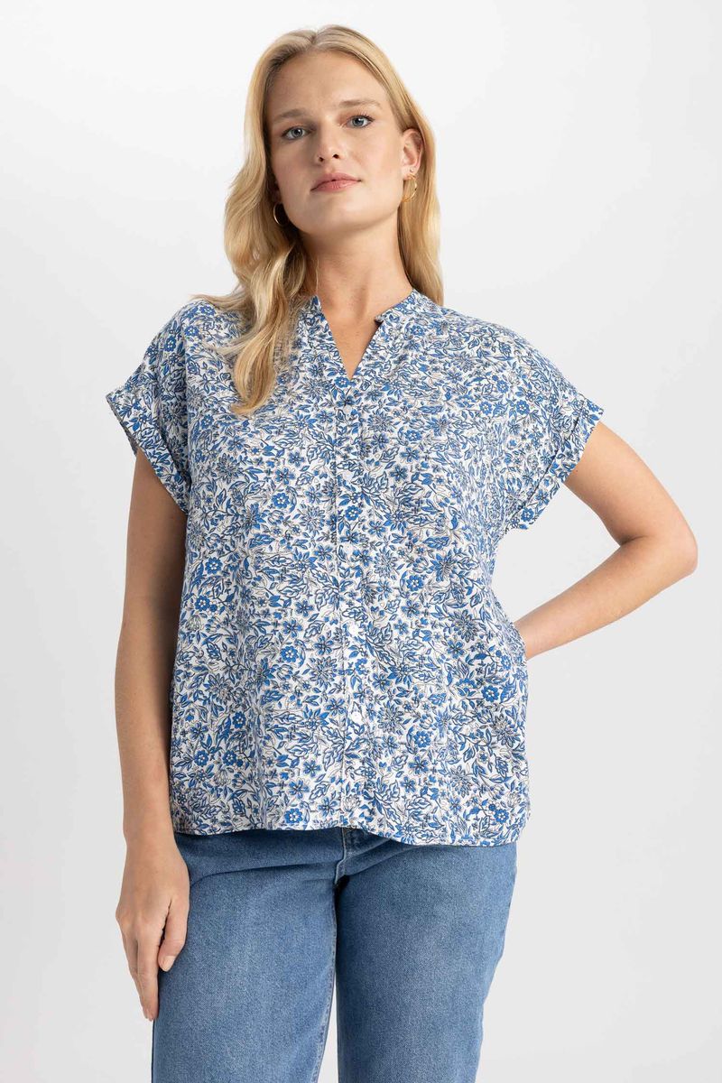 Woman Regular Fit C Neck Woven Short Sleeve Shirt - Blue
