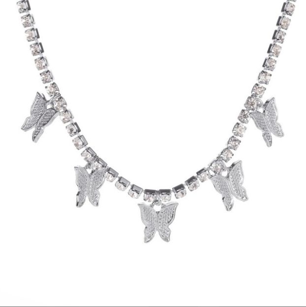 Butterfly Link Necklace With 5 Pendant 2new