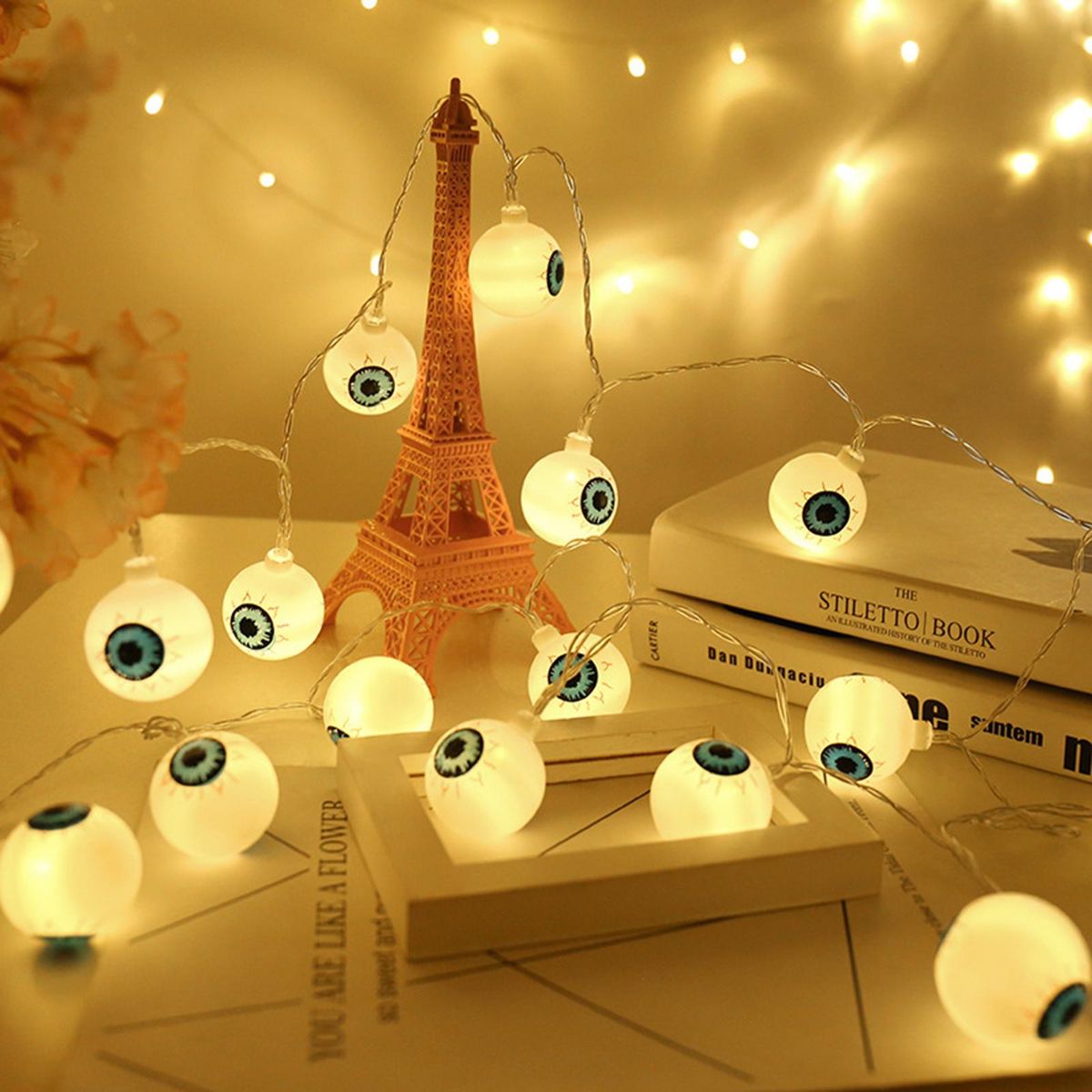 3 Meters 20LEDs Eyeball Design String Light Constant Bright Mode 2 * AA Cell Operated for Halloween Party Home Decoration Present Gift