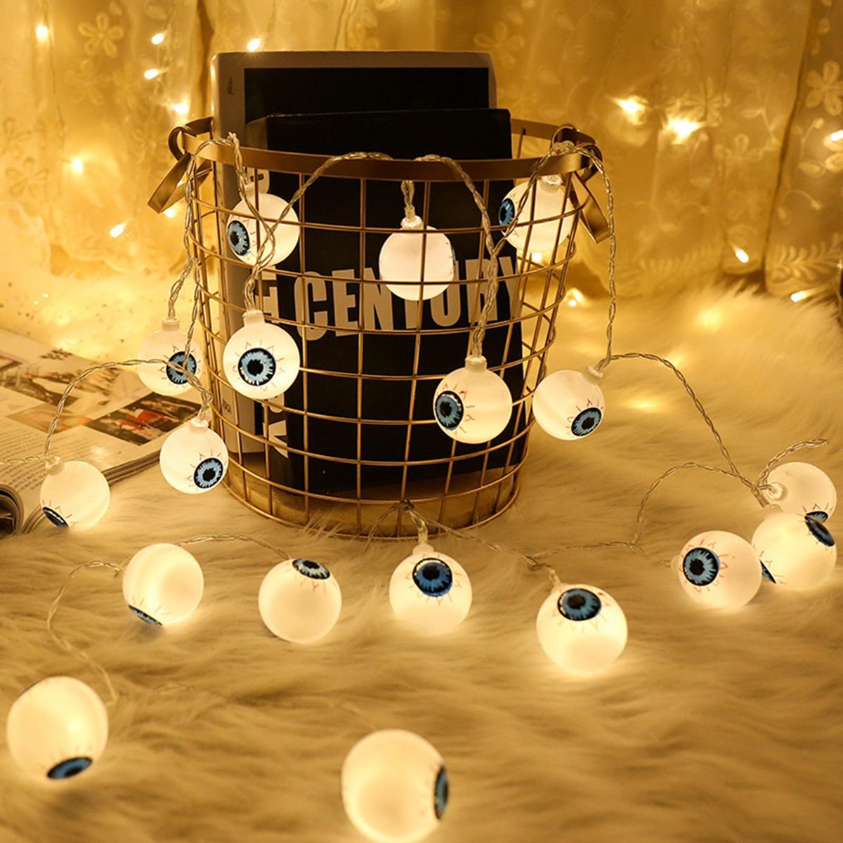 3 Meters 20LEDs Eyeball Design String Light Constant Bright Mode 2 * AA Cell Operated for Halloween Party Home Decoration Present Gift