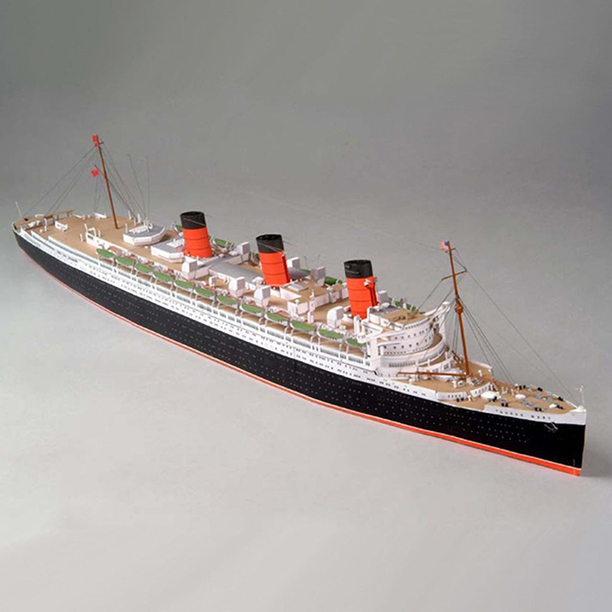1:400 3D Puzzle Building Brain Teaser Cruiser For Shelves