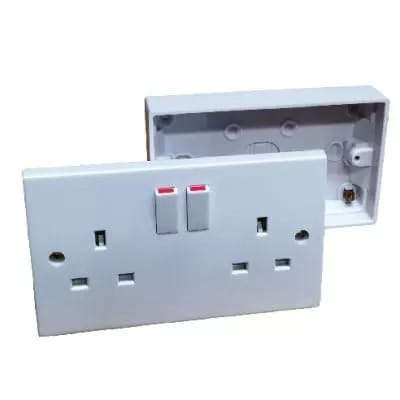 13a Double Wall Socket