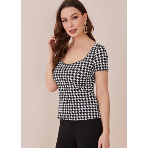 Scoop Neck Houndstooth Slim Fit Top