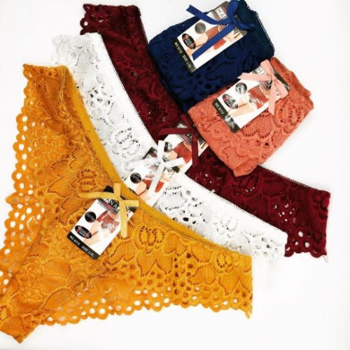 V-shaped Lace Panties - Set Of 5