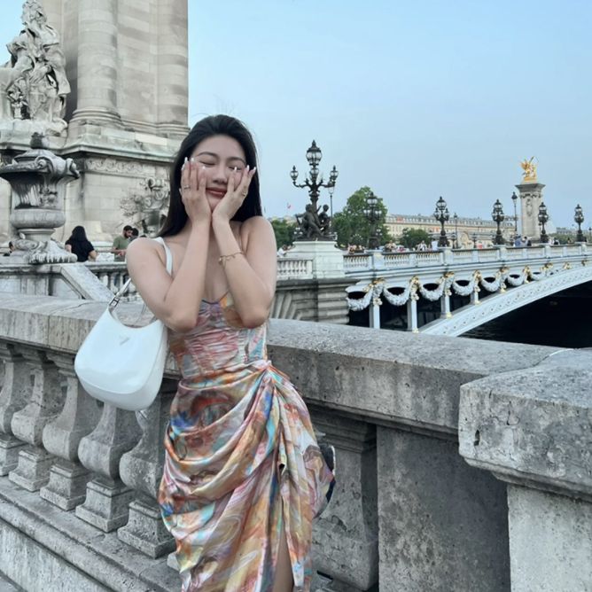 French Style Socialite Style Oil Painting Satin Fishbone Waist Dress Female Summer New Sexy Hot Girl Split Suspender Skirt