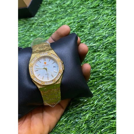 Women’s Stainless Wrist Watches - Steel Gold
