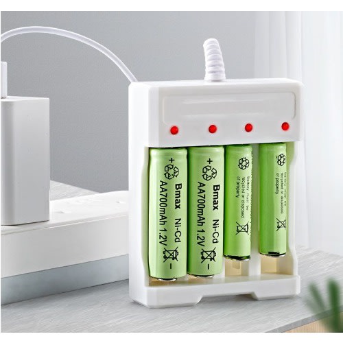 Usb 4-slot Aa/aaa Charger Plus 4pcs Aa Rechargeable Batteries