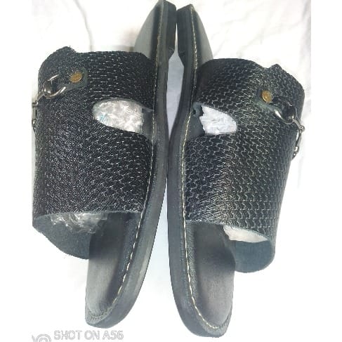 Leather Slippers With Metal Design - Black
