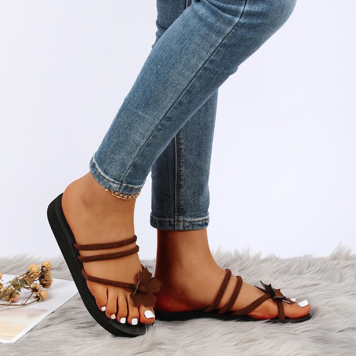 Women Slippers Outdoor Light Weight Cool Shoes Ladies Flat Flip-flop