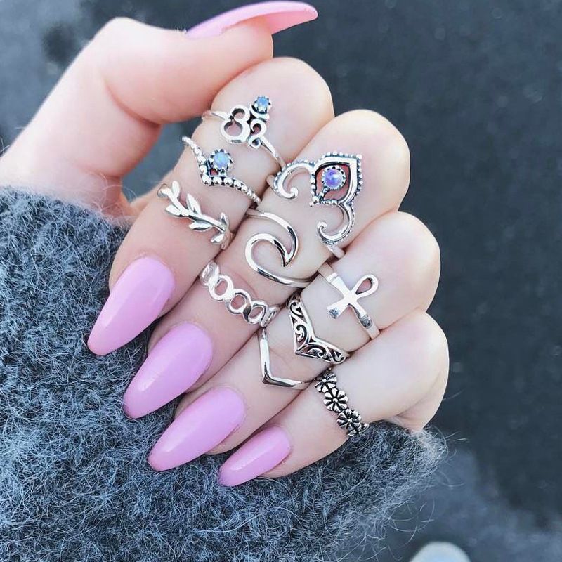 10-Piece Vintage Crystal Hollow Carved Floral Ring Set