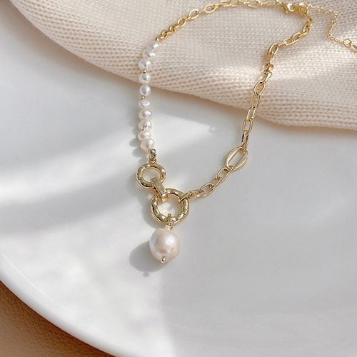 Pearls Ladies Fashion Necklace Baroque