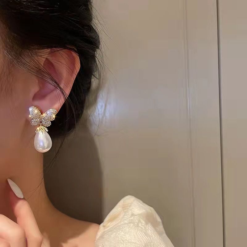 Butterfly Drop Dangle Bridal Fashion Non-Tarnish Ear
