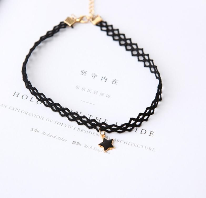Women Star Choker Necklace Black