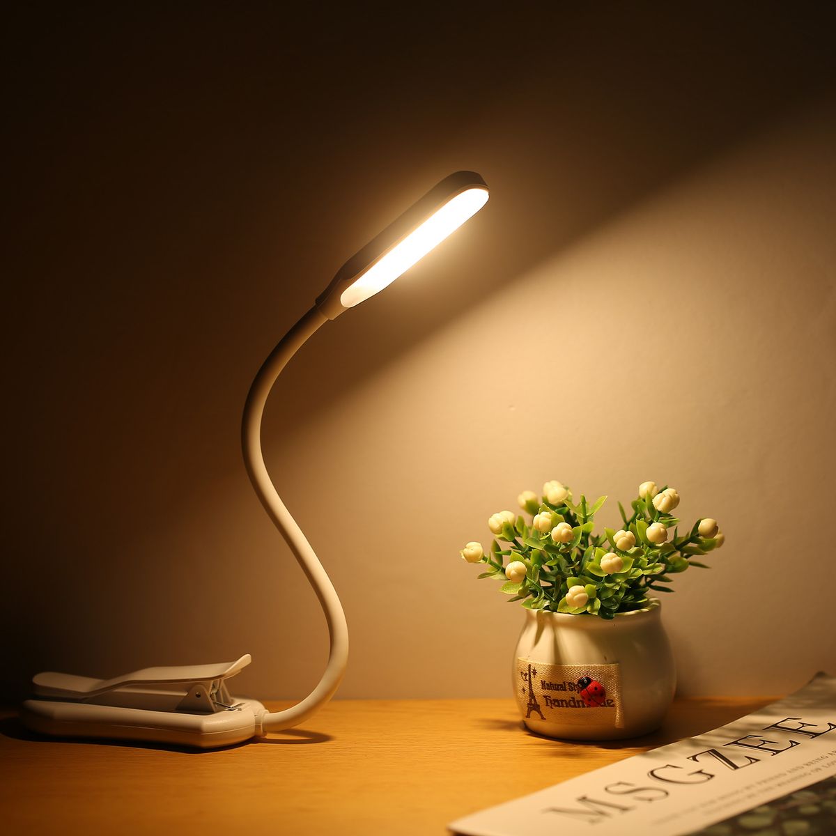 7 LEDs Reading Light Book Clamp Clip Lamp Flexible Bendable