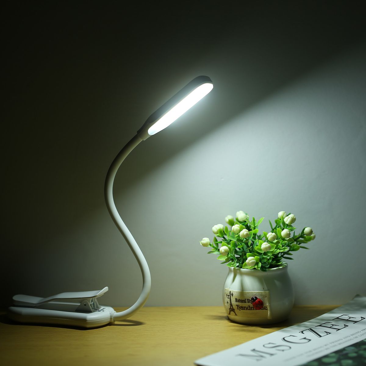 7 LEDs Reading Light Book Clamp Clip Lamp Flexible Bendable