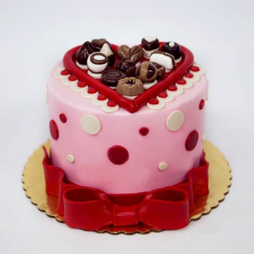 Valentine Cake with Chocolate - 7