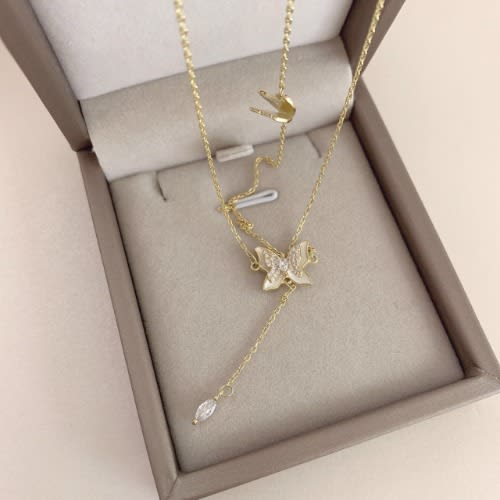 Dangling Butterfly Pendant Necklace - Gold