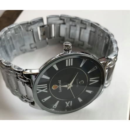 Sleek Men's Stainless Steel Wrist Watch