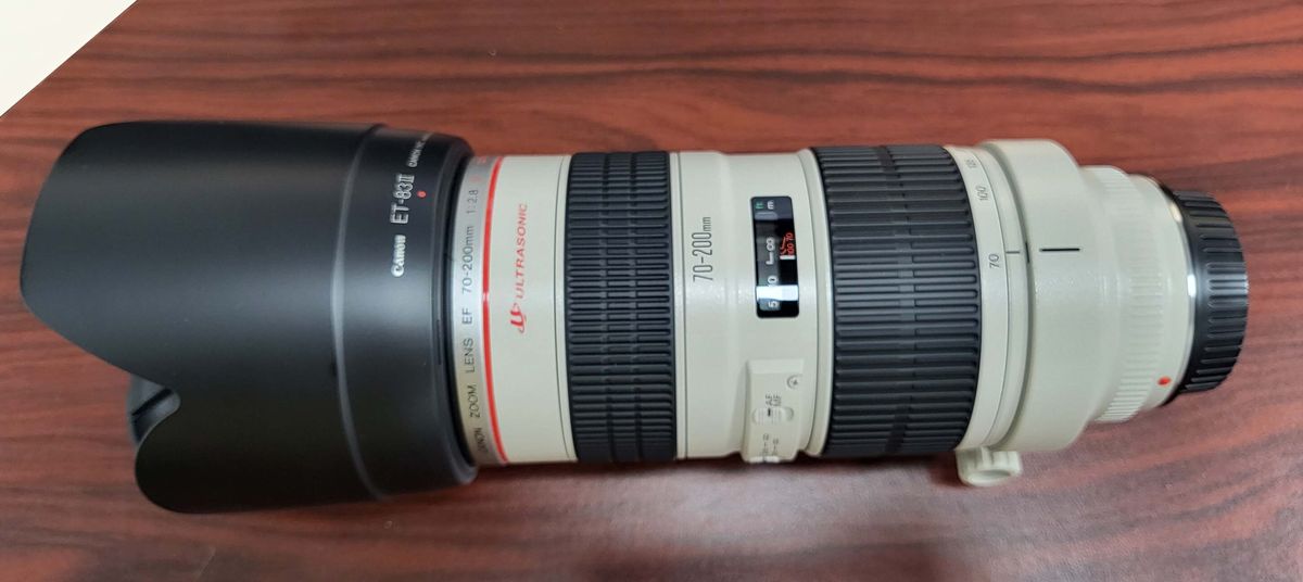 CANON LENS EF70-200MM 2.8L USM+LENS CASE & HOOD