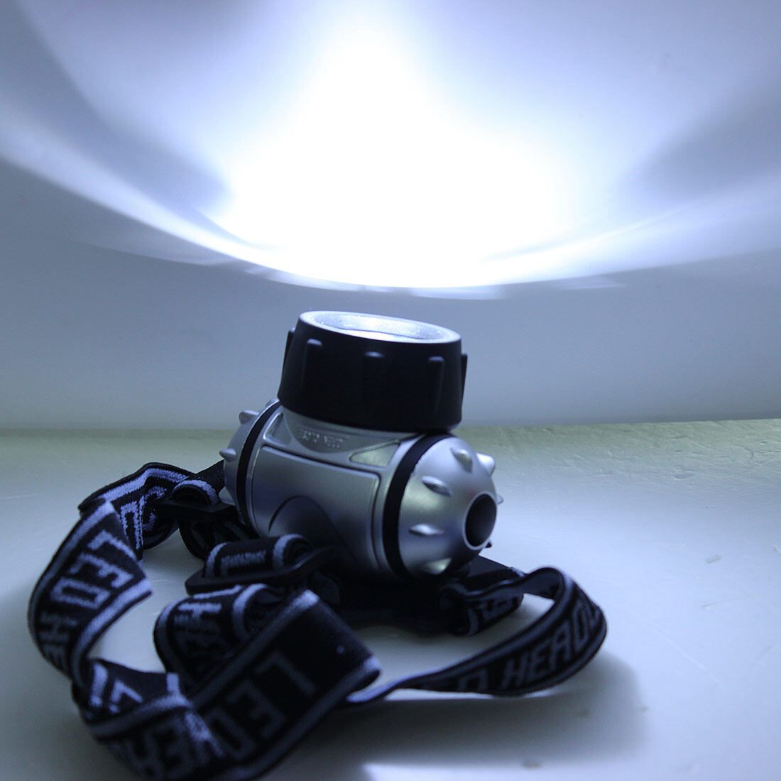 21 LED Waterproof Rechargeable Outdoor Cycling Floodlight