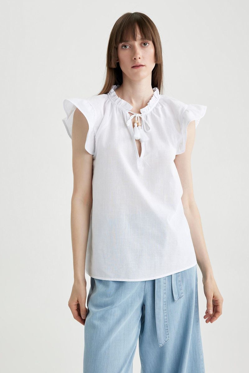 Woman Casual Regular Fit Frill Neck Woven Short Sleeve Blouse - White