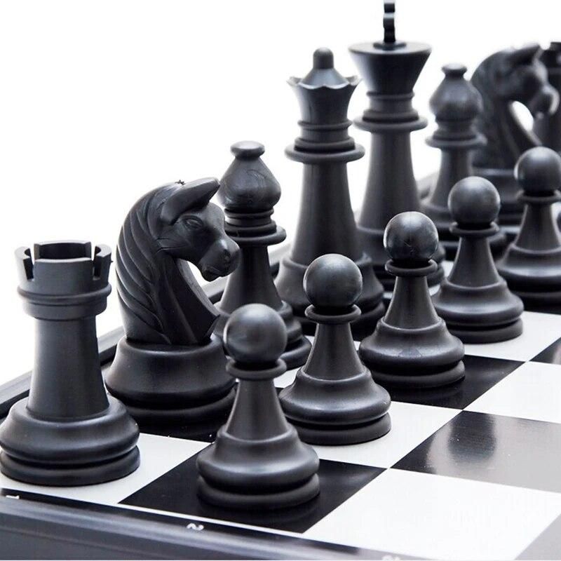 International Word Chess Game Medieval Folding Chess Pieces/ Complete Set Entertainment 32mm*195mm