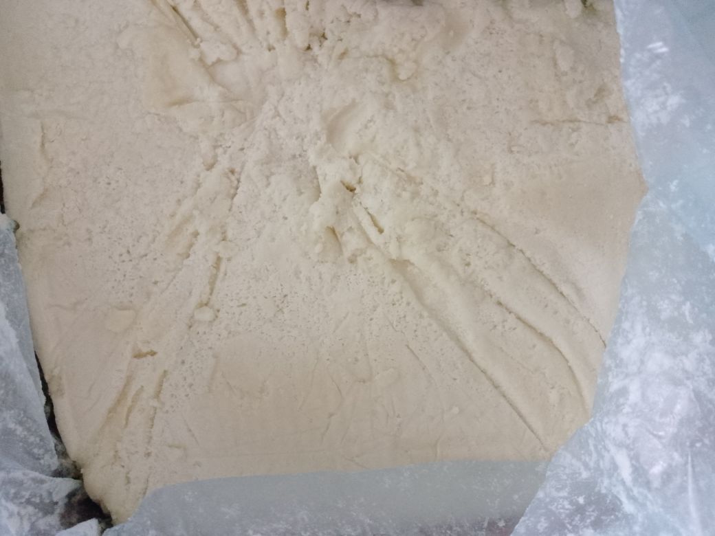 SHEA BUTTER. Pure Natural Shea Butter