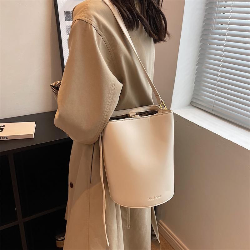 Baobao Women's Fashion Crossbody B 2022 New Simple Bucket B High Quality One Shoulder Underarm