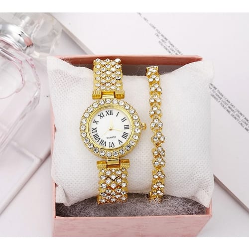 Women Analog Digital With Diamond Bezel And Bracelet Set –valentine Gift Set