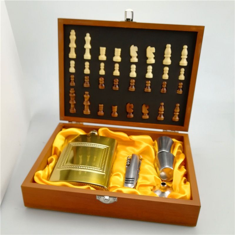 Stainless Steel 8OZ Or 7OZ Hip Flask Set With Chess Wooden