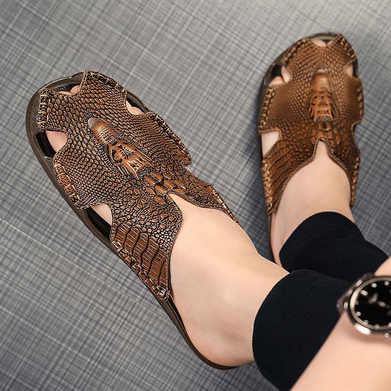 Handmade Sandals Men Shoes EUR Size 38-47 Crocodile Pattern Slip-Ons Sandals Top Quality Male Retro Slides Flats Shoes Italian Full Grain Leather Slippers Soft Comfortable Summer Outdoor Casual Shoes Brown