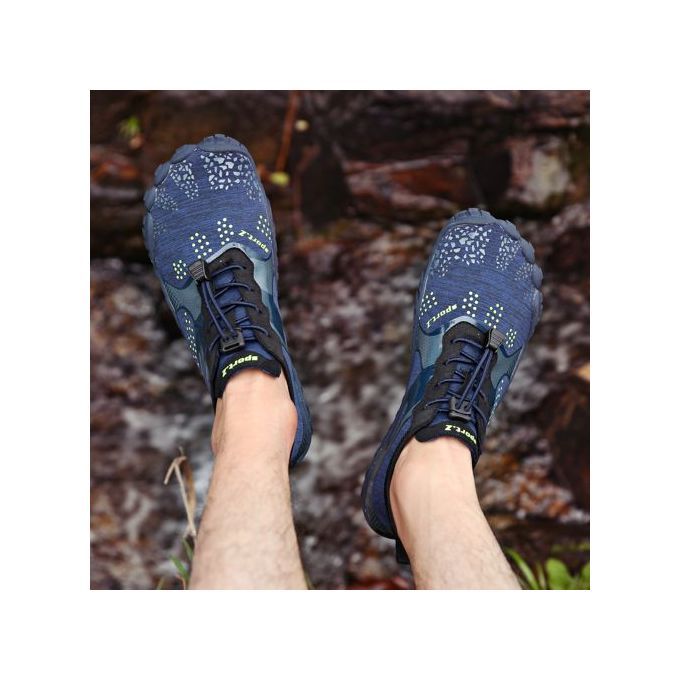 Unisex Water Shoes Breathable Lightweight Anti-Slip Quick Dry Footwear.