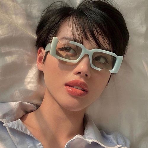 Unique Designers Sunshade And Elegant Glasses
