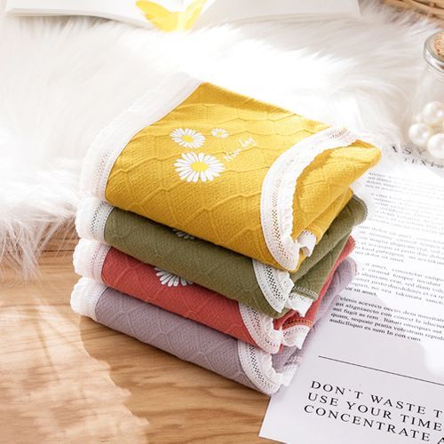 Women Sexy Marguerite Lace Hem Mid Waist Cotton Underwear Briefs-Matcha