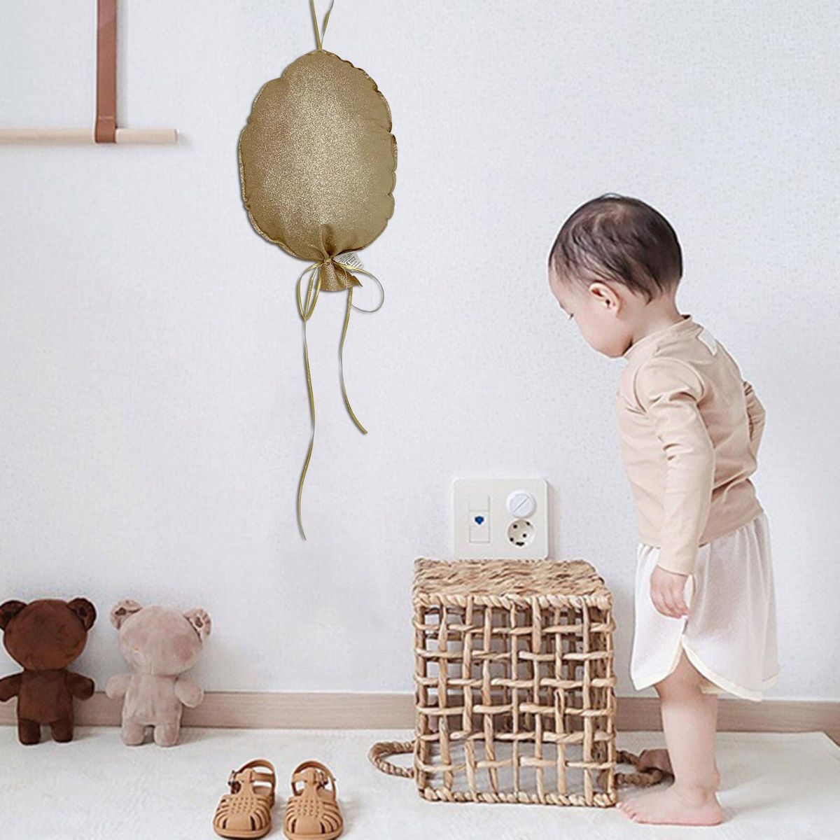 Hanging Balloon Decoration Children Room Bedroom Wall Balloon Pillow Golden