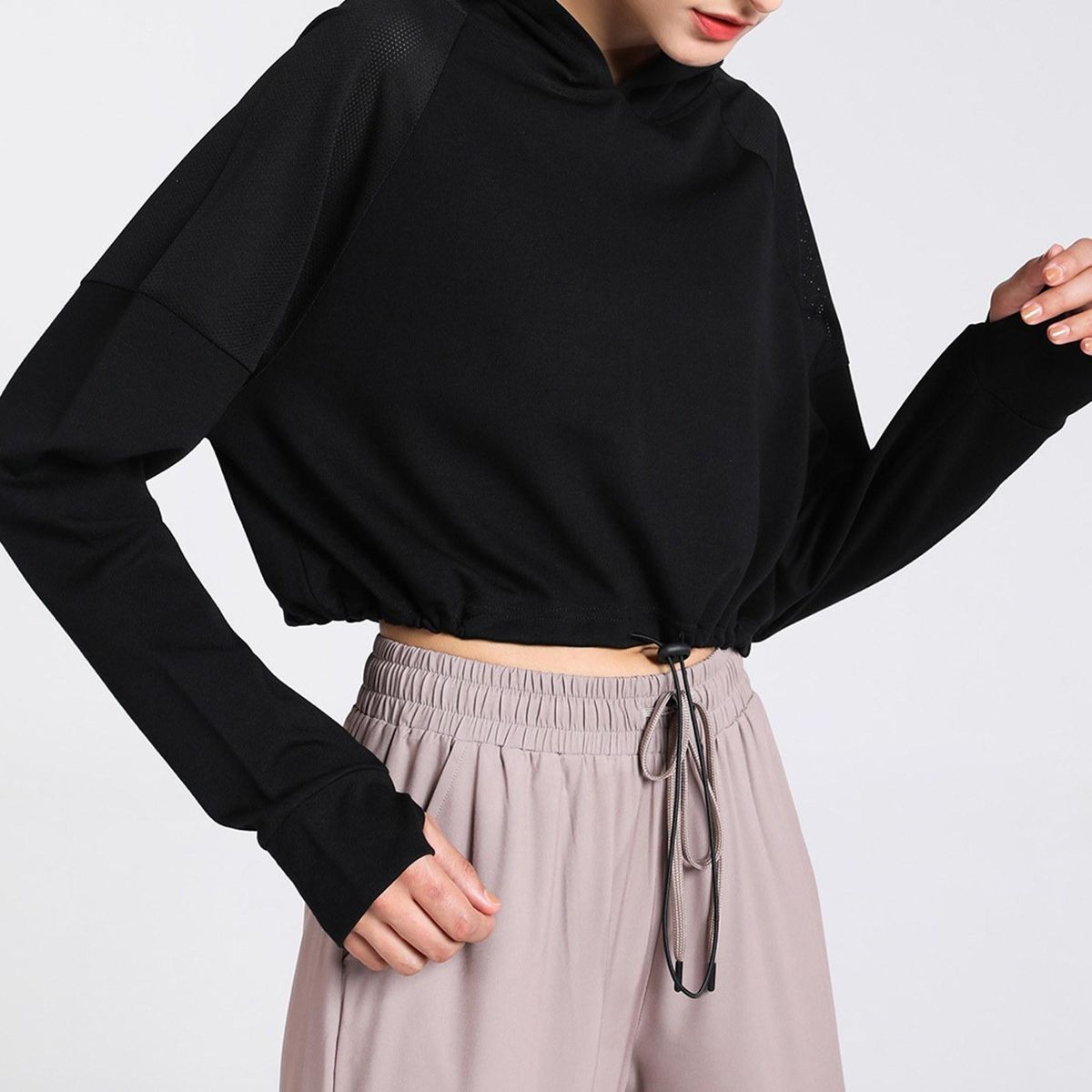 Women's Hoodie Crop Tops with Thumb Holes Drawstring Long Sleeve Sweatshirt Pullover for Sports Casual Tops Autumn